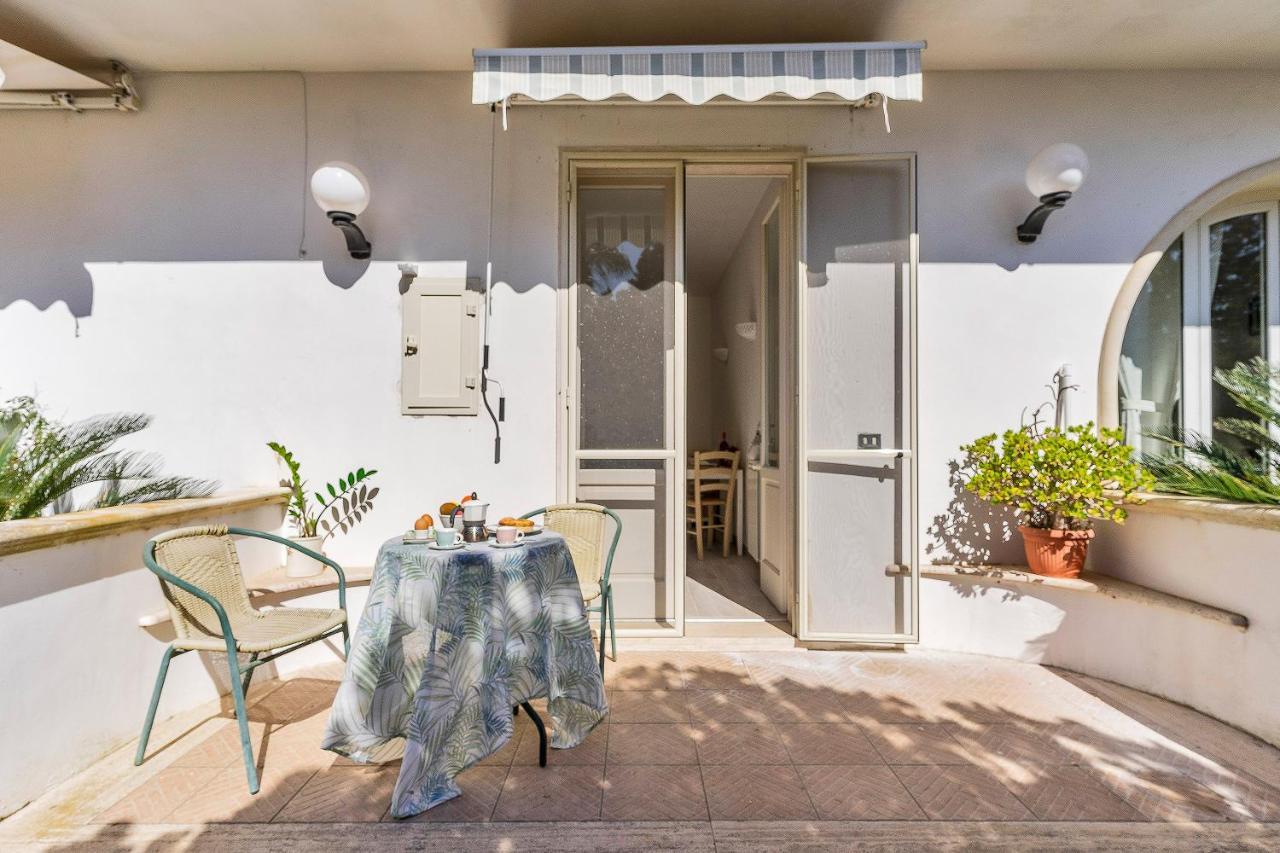 Garden View Near The Sea Bed & Breakfast Lecce Exterior foto